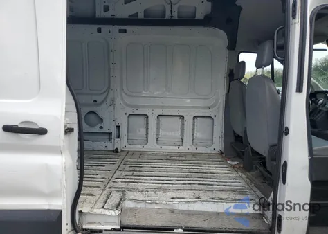 2019 Ford Transit T-250 z USA, uszkodzony, nr VIN 1FTYR3XM8KKA60568